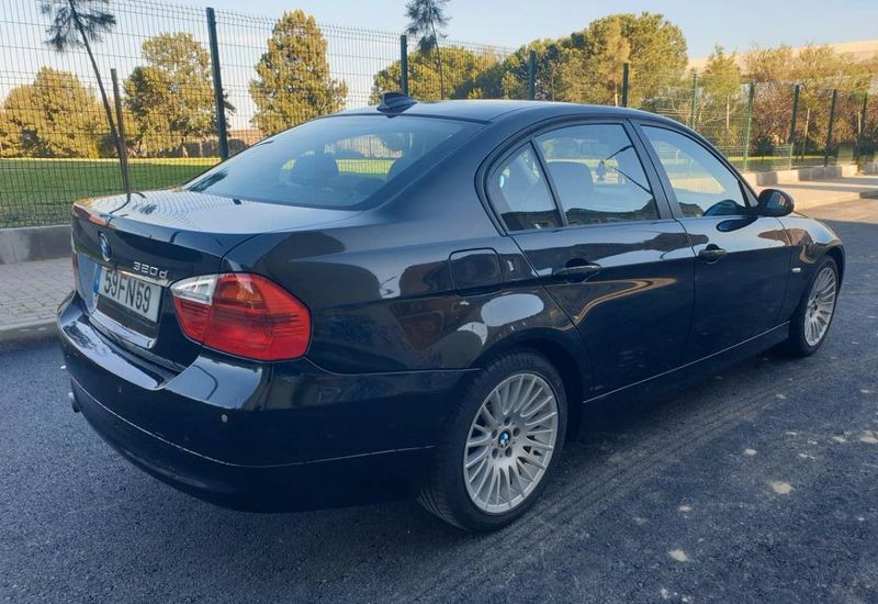 BMW 328i • 2008 • 249,999 km 3