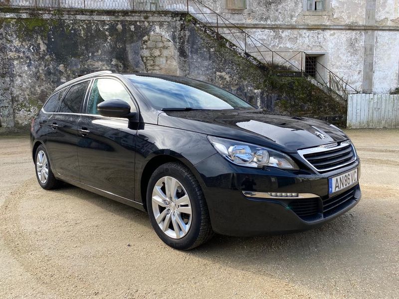 Peugeot 308 • 2016 • 124,000 km 4