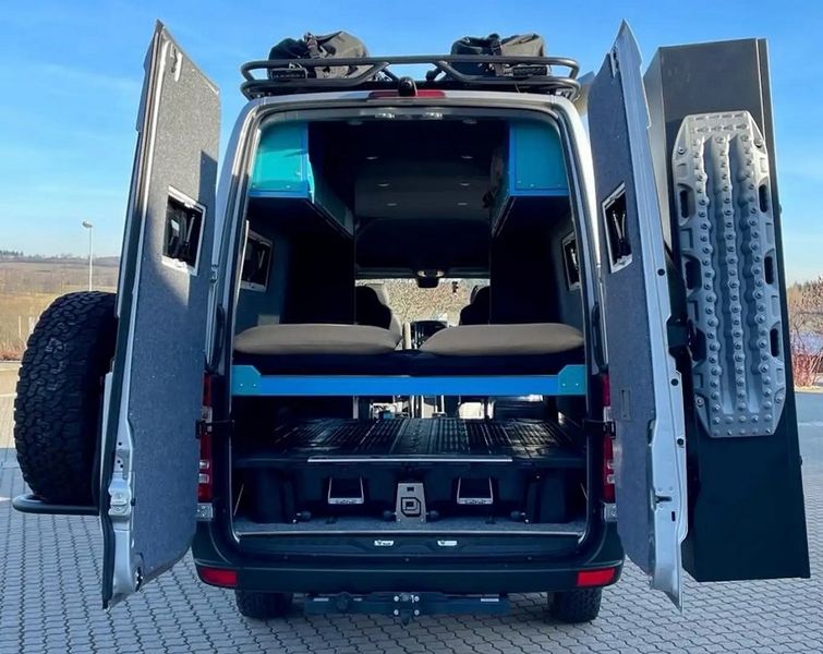 Mercedes-Benz Sprinter • 2019 • 89,900 km 3