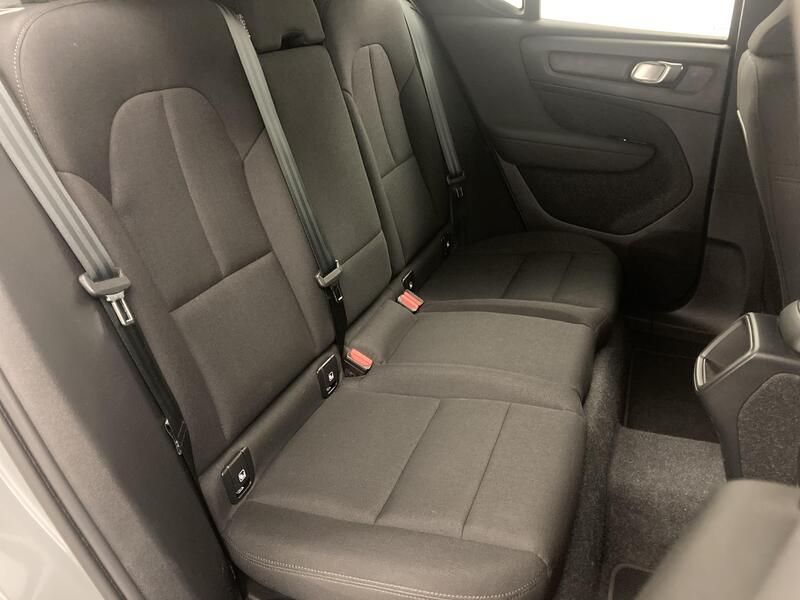 Volvo XC40 • 2024 • 32,805 km 24