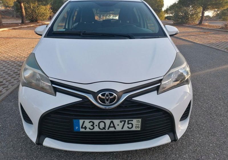 Toyota Yaris • 2015 • 20,000 km 1