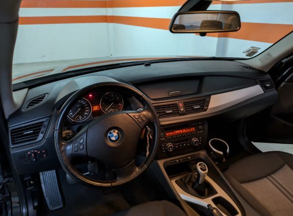 BMW X1 • 2009 • 235,100 km 4