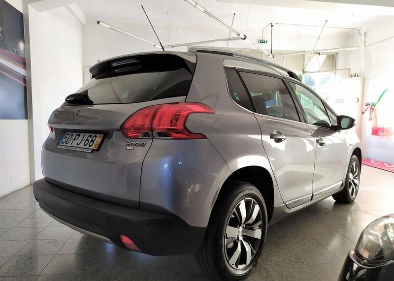 Peugeot 2008 • 2015 • 162,999 km 3