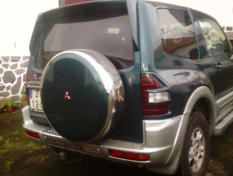 Mitsubishi Pajero • 2000 • 180,000 km 3