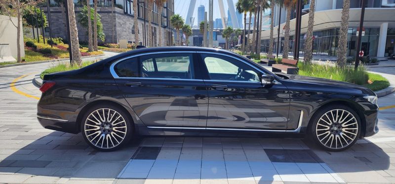 BMW 7 Series • 2021 • 120,000 km 3