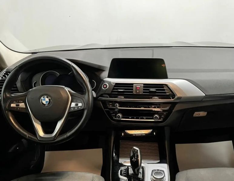 BMW X3 • 2020 • 116,000 km 6