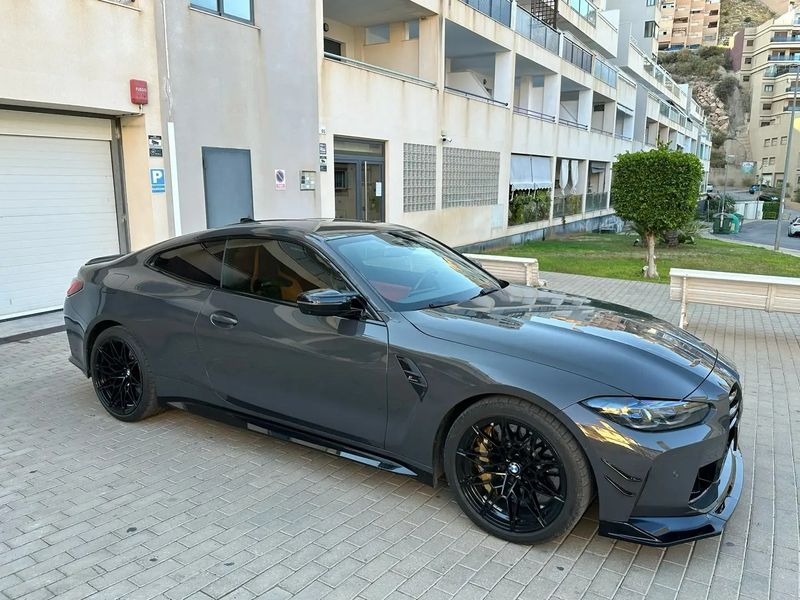 BMW M4 • 2022 • 31,054 km 3