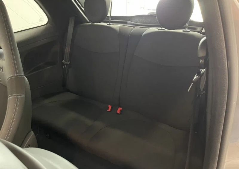 Fiat 500 • 2023 • 450 km 7