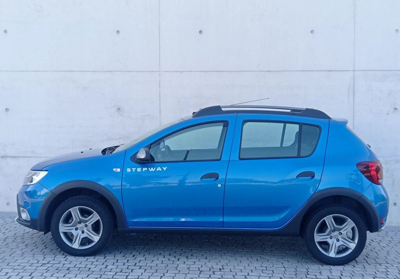 Dacia Sandero • 2019 • 43,500 km 6