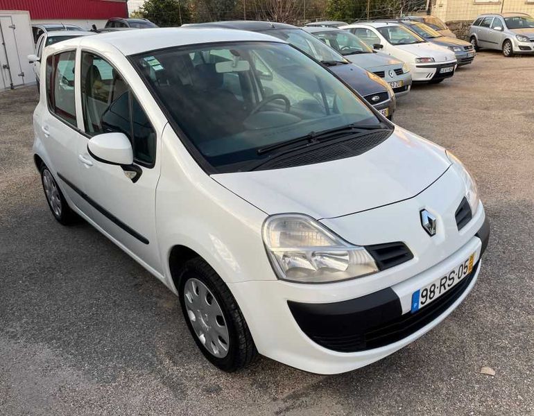 Renault Master • 2008 • 135,980 km 3