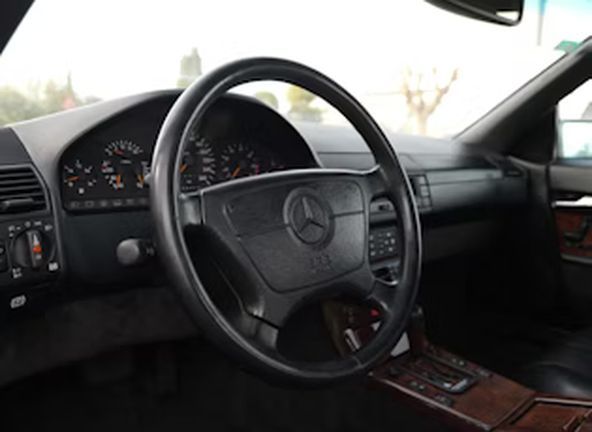 Mercedes-Benz SL • 1993 • 38,000 km 37