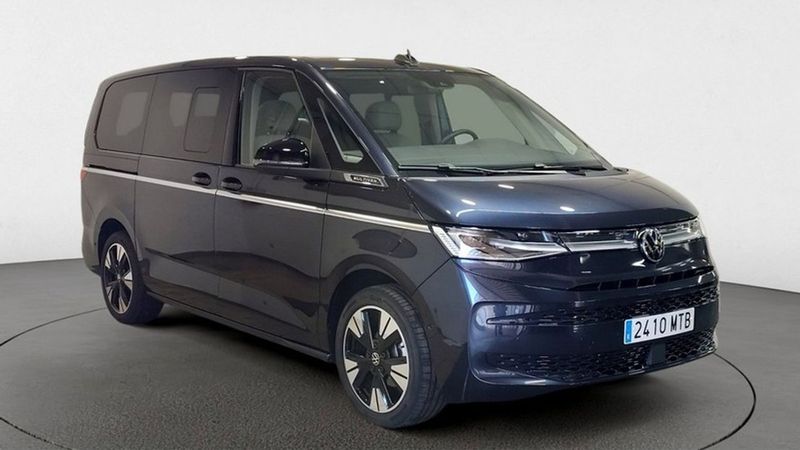 Volkswagen Multivan • 2024 • 3,979 km 3