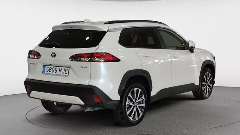 Toyota Corolla • 2023 • 14,894 km 5