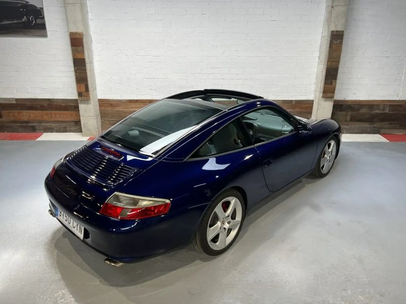 Porsche 911 Targa • 2004 • 39,000 km 3