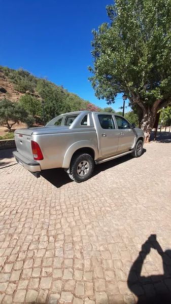 Toyota Hilux • 2007 • 213,000 km 2