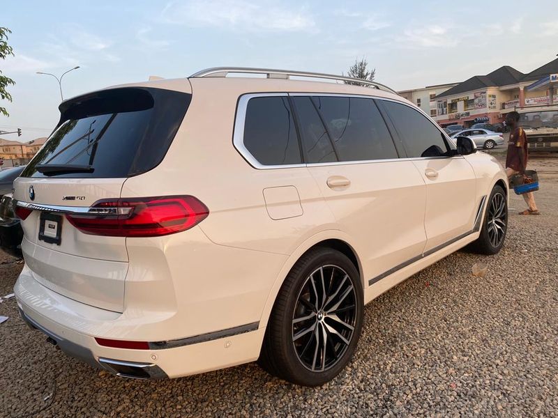 BMW X7 • 2019 • 3 km 3