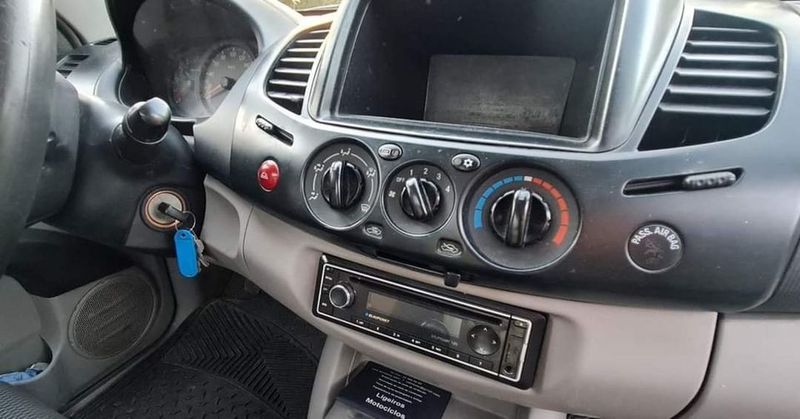 Mitsubishi L200 • 2015 • 270,000 km 5