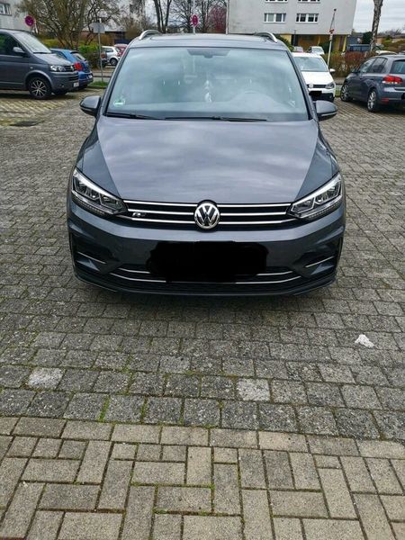 Volkswagen Touran • 2019 • 80,000 km 1