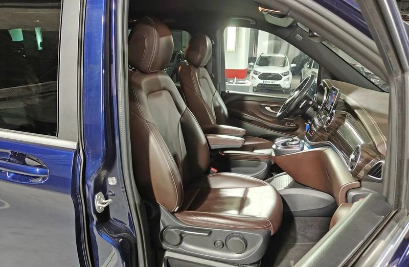 Mercedes-Benz Sprinter • 2017 • 138,677 km 10