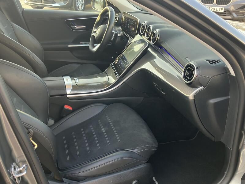 Mercedes-Benz C-Class • 2023 • 85,051 km 19