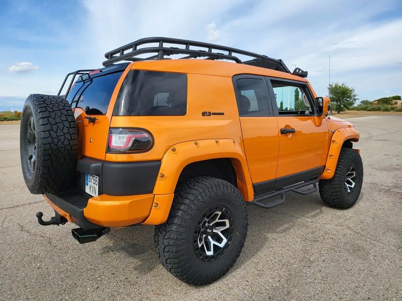 Toyota FJ Cruiser • 2007 • 200,000 km 5