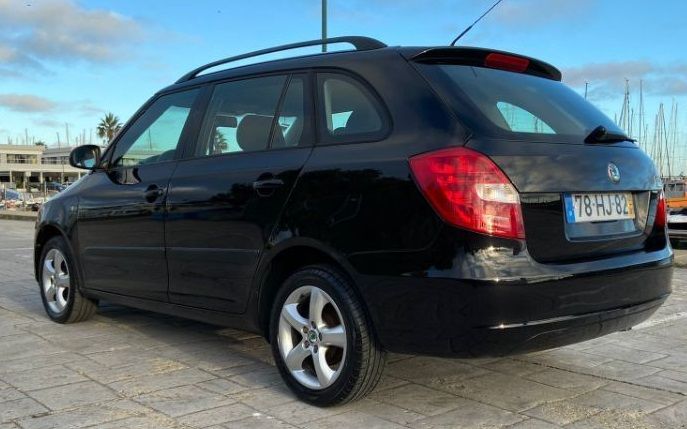 Škoda Fabia • 2009 • 145,000 km 2