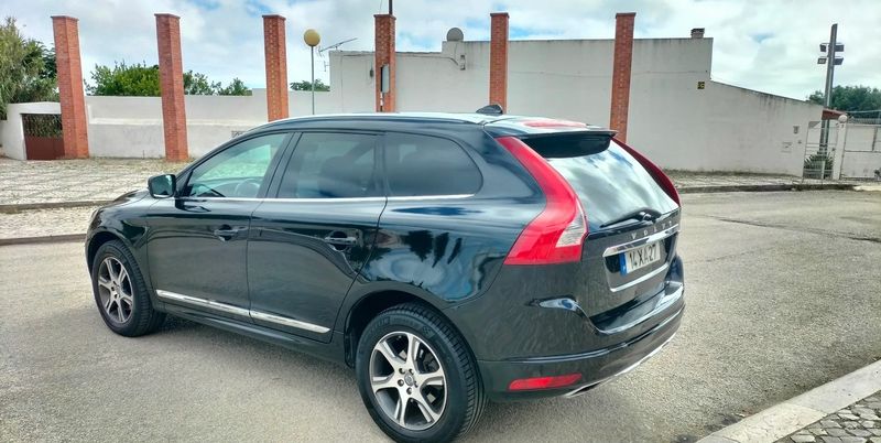 Volvo XC60 • 2014 • 218,000 km 3