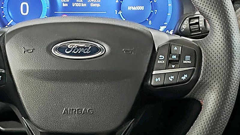 Ford Kuga • 2023 • 15,372 km 26