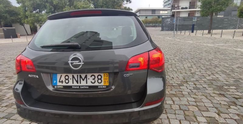 Opel Astra • 2013 • 107,000 km 2