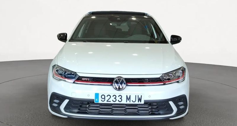 Volkswagen Polo • 2023 • 11,551 km 9