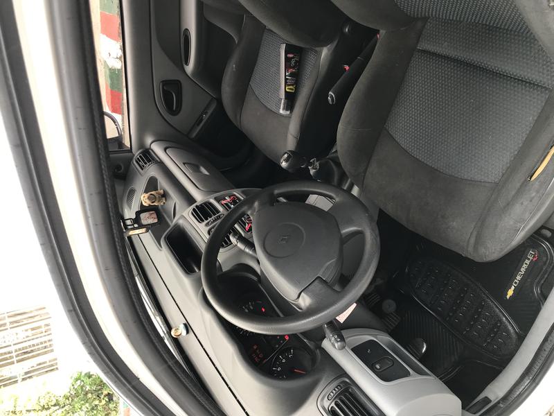 Renault Clio • 2016 • 49,633 km 6