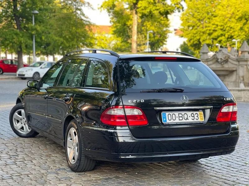 Mercedes-Benz E-Class • 2004 • 275,000 km 4