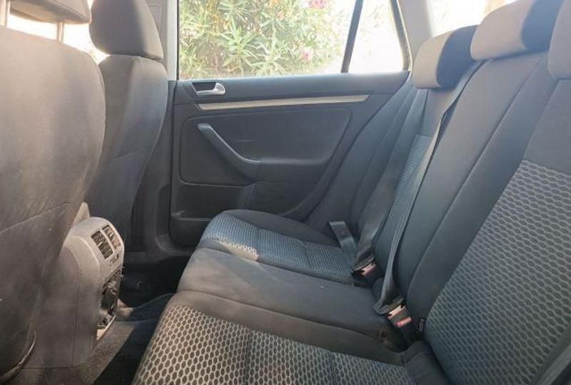 Volkswagen Golf • 2011 • 192,800 km 6