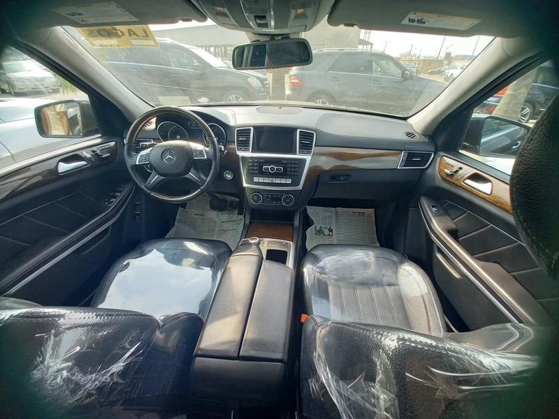 Mercedes-Benz GL • 2014 • 43,103 km 6