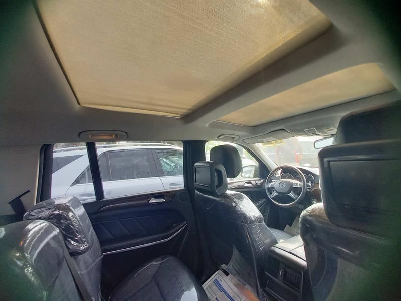 Mercedes-Benz GL • 2014 • 43,103 km 7