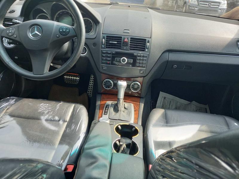 Mercedes-Benz C • 2010 • 69,811 km 5