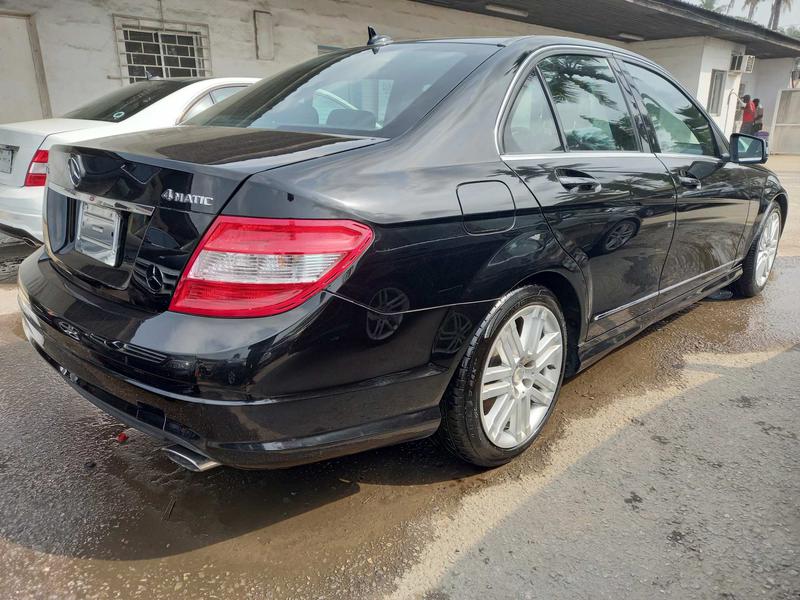 Mercedes-Benz C • 2010 • 69,811 km 4