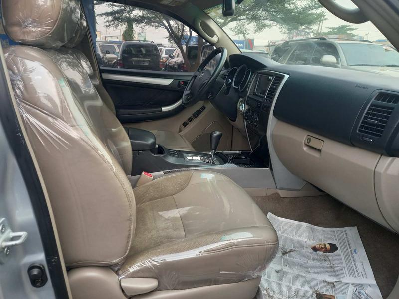 Toyota 4 Runner Limited • 2008 • 67,532 km 1