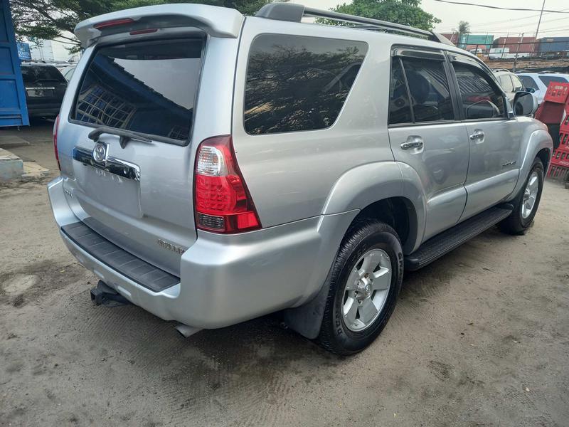 Toyota 4 Runner Limited • 2008 • 67,532 km 5