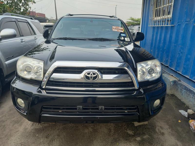 Toyota 4-Runner • 2008 • 63,294 km 2