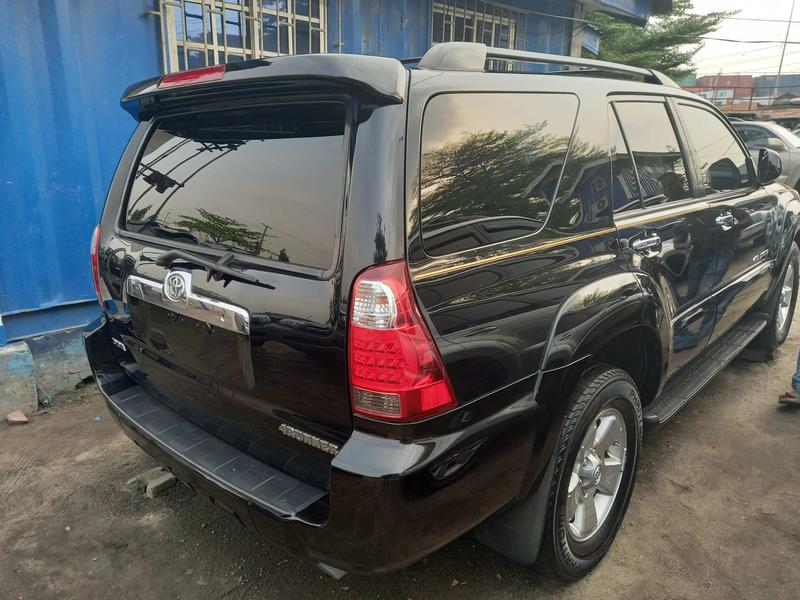 Toyota 4-Runner • 2008 • 63,294 km 1