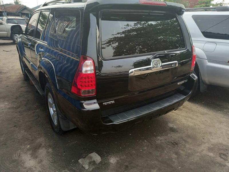 Toyota 4-Runner • 2008 • 63,294 km 6