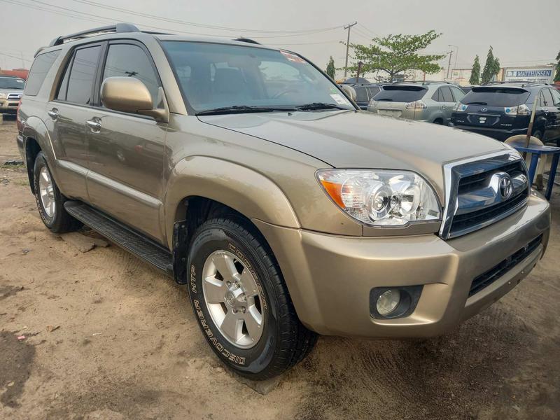 Toyota 4-Runner • 2008 • 67,430 km 7