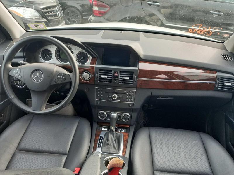 Mercedes-Benz GLK • 2012 • 53,204 km 9