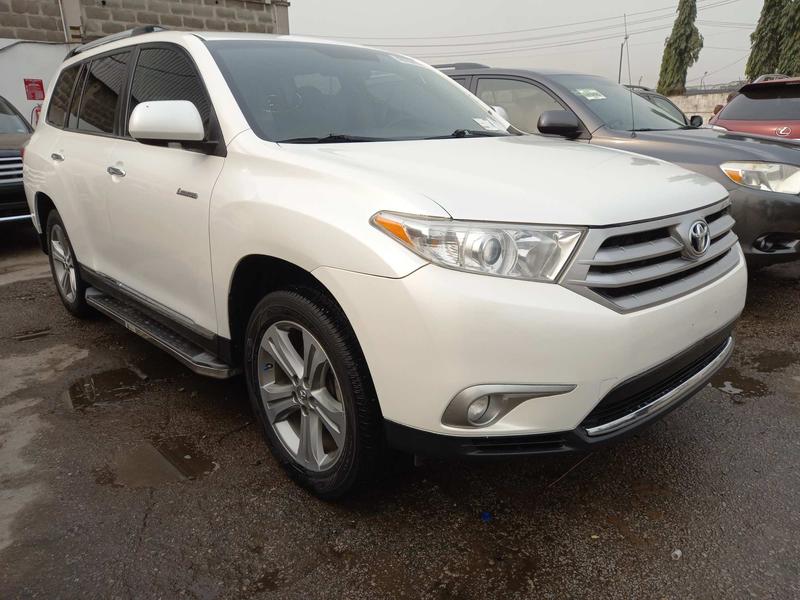 Toyota Highlander • 2013 • 58,219 km 6