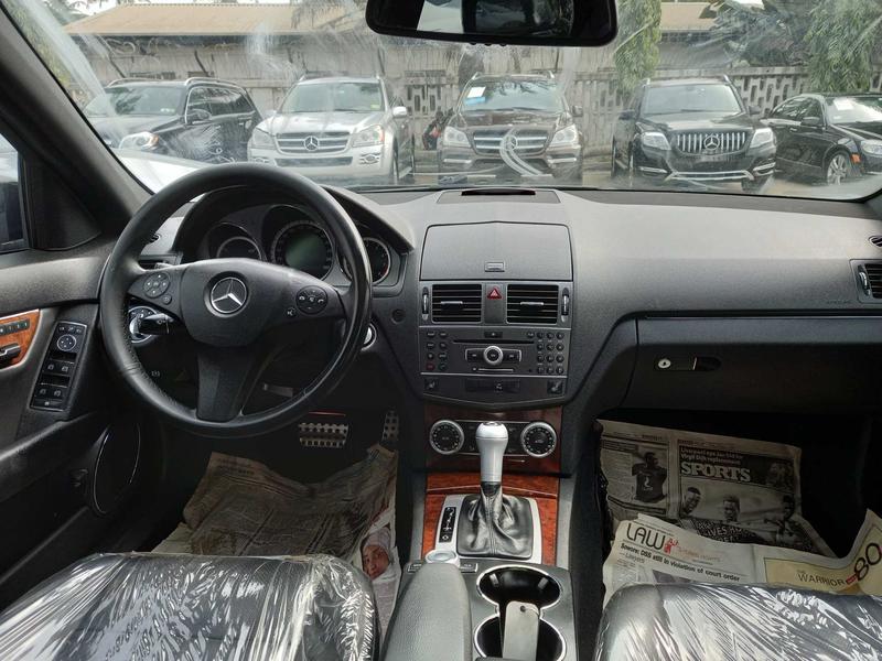 Mercedes-Benz C • 2009 • 68,429 km 5