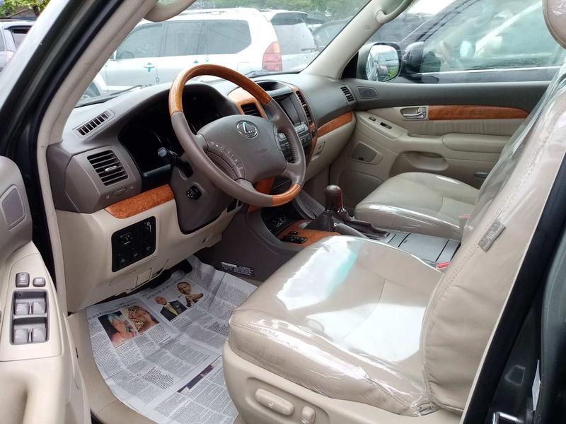 Lexus GX • 2006 • 71,262 km 3