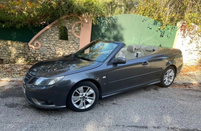 Saab 9-3 • 2010 • 163,000 km 5