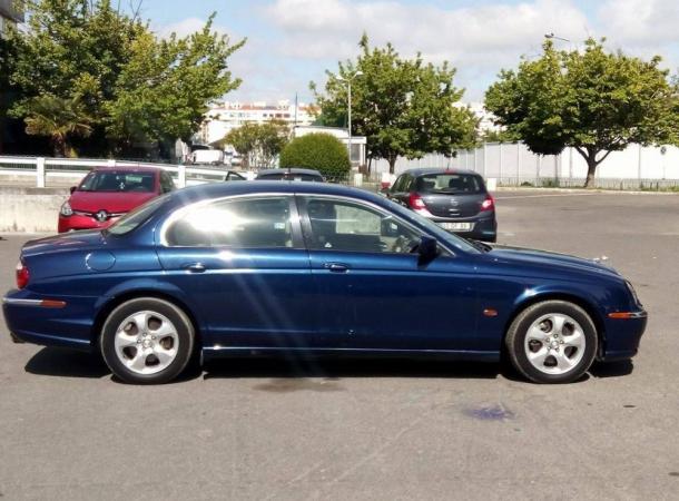 Jaguar S-Type • 2001 • 56,381 km 1