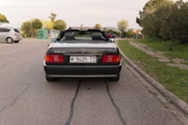 Mercedes-Benz SL • 1993 • 38,000 km 38